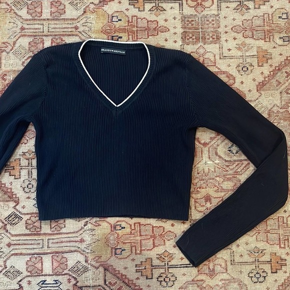 Brandy Melville Milena V Neck Sweater navy blue - Picture 4 of 10